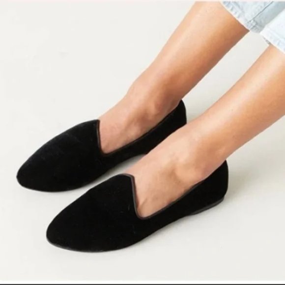 ❌SOLD❌ BIRDIES The Heron Black Velvet Suede Smoking Slipper Flat Slip On 11 - Picture 2 of 9